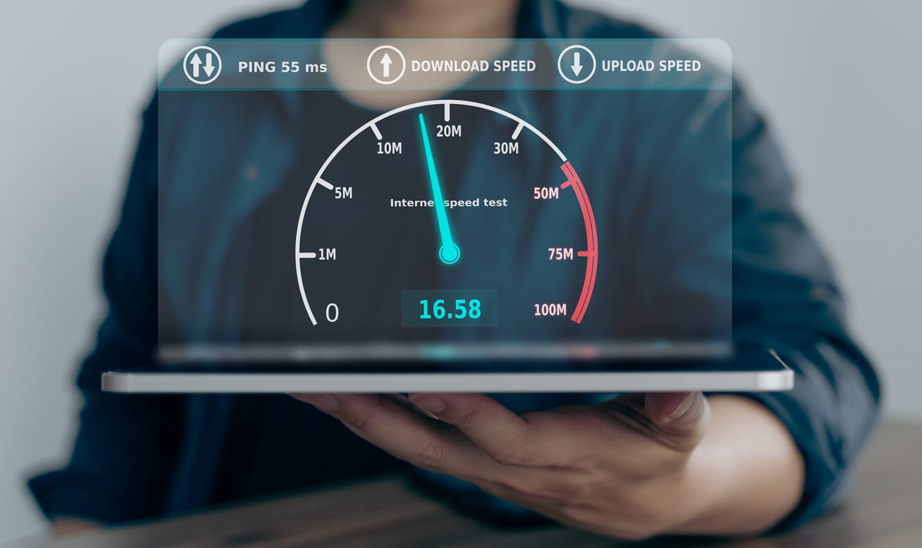 Internet speed check concept, Visual screen show speed test of internet\.